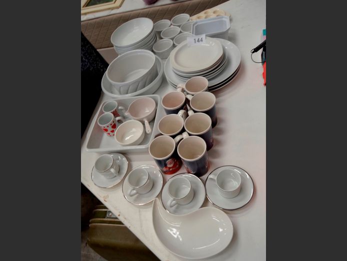 WHITE DINNER PLATES, BOWLS, RAMEKINS, etc