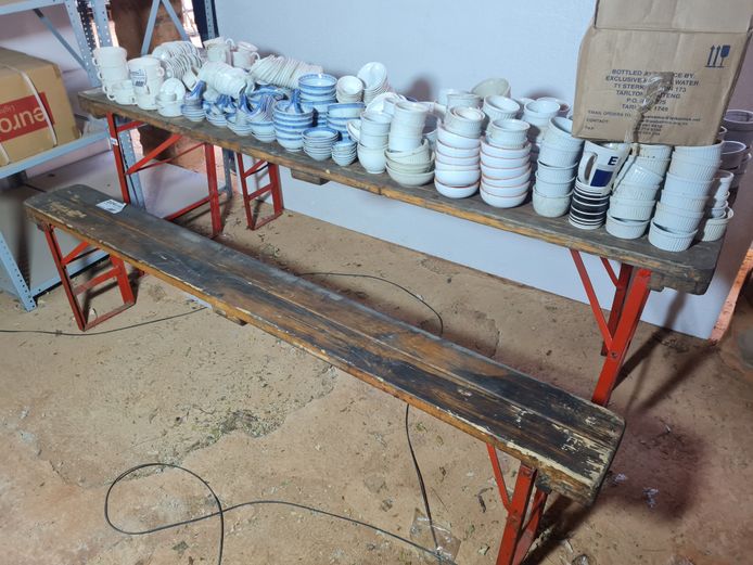 EVENTS TABLE AND BENCHES
