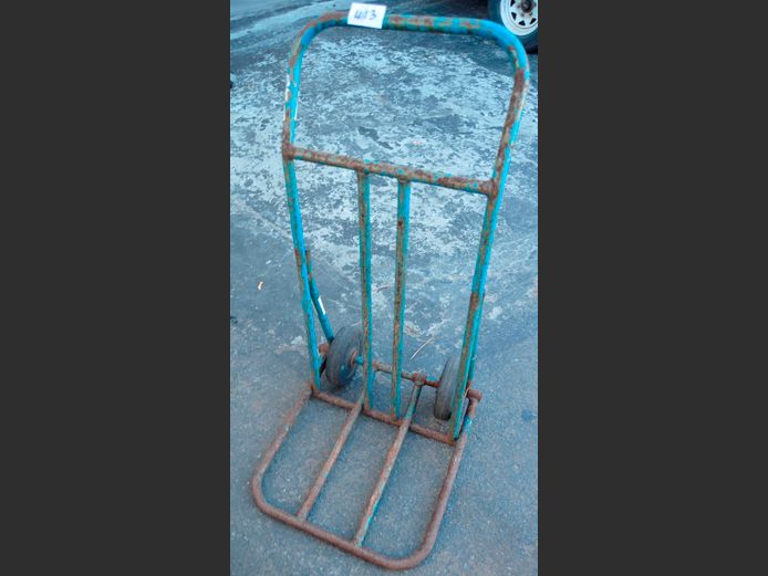 METAL FURNITURE TROLLEY [Rusted]