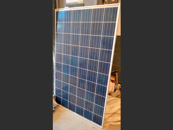255W SOLAR PANEL, 167 x 100cm [Condition unknown]
