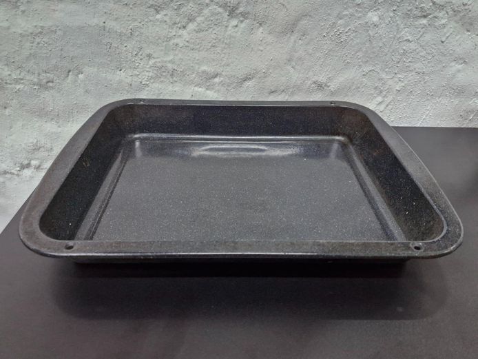 Graniteware Enamel-on-Steel Roasting Pan