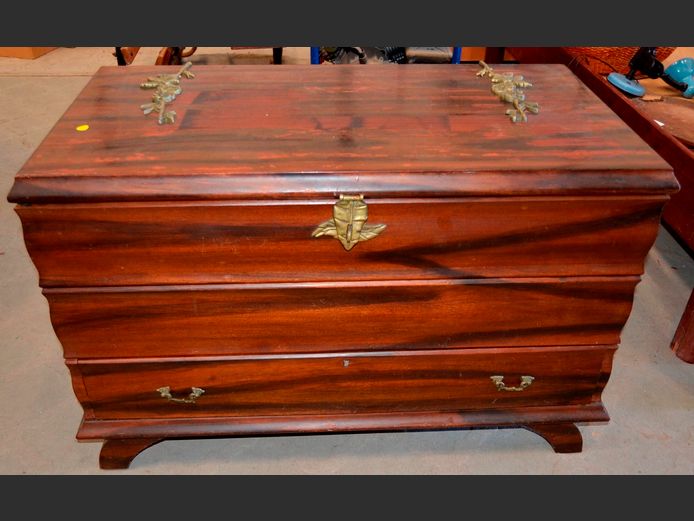 IMBUIA SINGLE DRAWER KIST WITH BRASS ESCUTCHEONS, 100 x 55 x 64cm [Needs TLC]