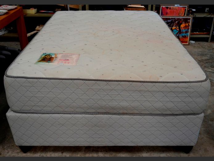 REST ASSURED DOUBLE BED BASE & MATTRESS SET