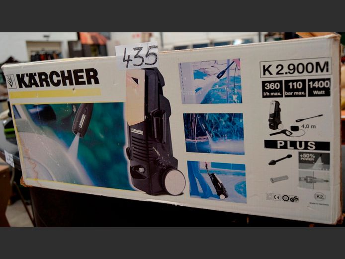 K'ARCHER K2.900M HIGH PRESSURE WASHER [Switches on]