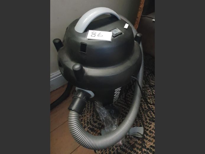 HOOVER VACUUM CLEANER