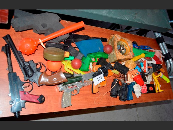 ASSORTED TOYS