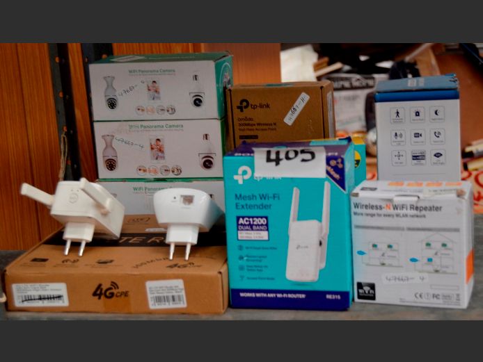 LOT: PANORAMIC CAMERA, WI-FI ROUTER, etc [Untested]