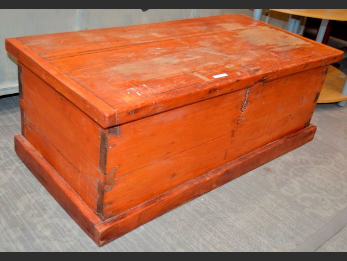 ANTIQUE YELLOWWOOD KIST, 97 x 46 x 34cm [Needs a little love]