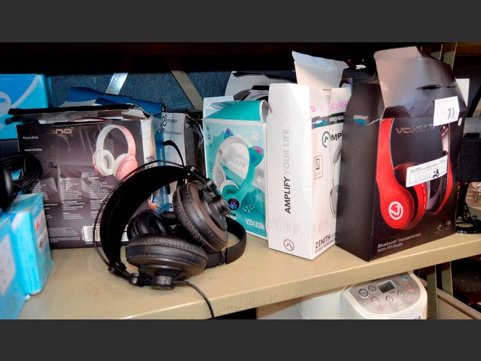 LARGE LOT: VARIOUS HEADPHONES [Untested]