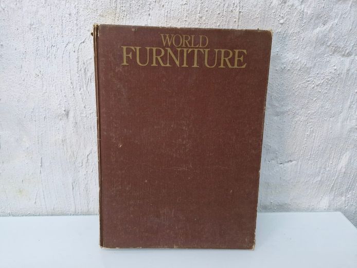 Historical Guide to World Furniture: An Illustrated History