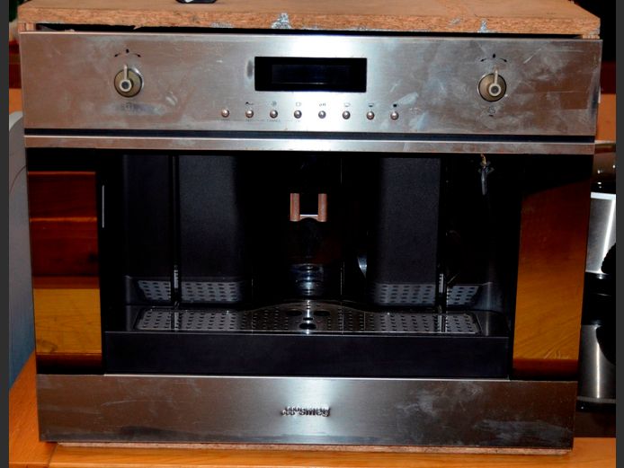SMEG STAINLESS STEEL BUILT-IN COFFEE STATION, 60 x 50 x 49cm [Switches on, Untested further]