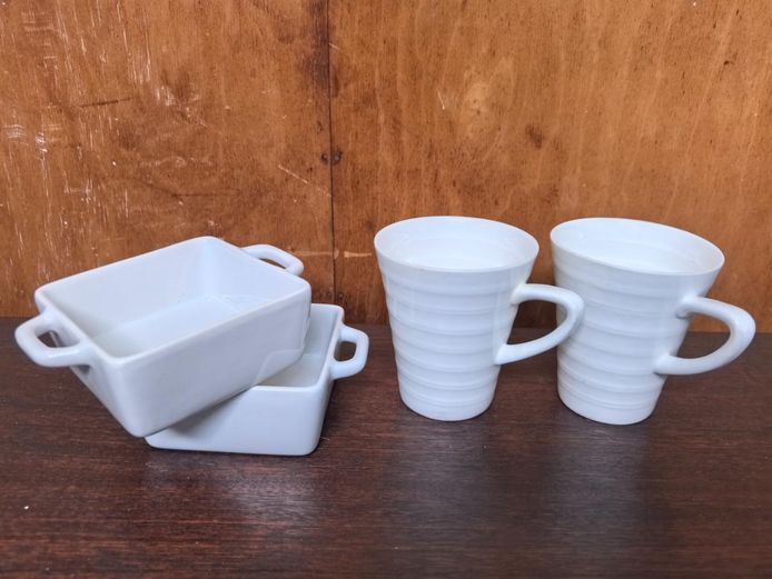 4-Piece White Ceramic Set: William James Mugs & Ramekins