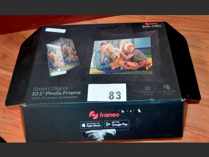 10" DIGITAL PHOTO FRAME [Faulty]