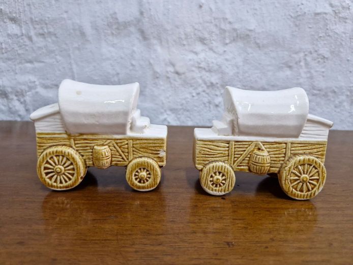 Vintage Ceramic Salt & Pepper Shakers