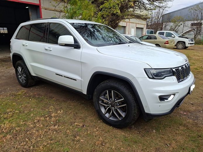 2021 JEEP GRAND CHEROKEE 3.6L LAREDO - STC