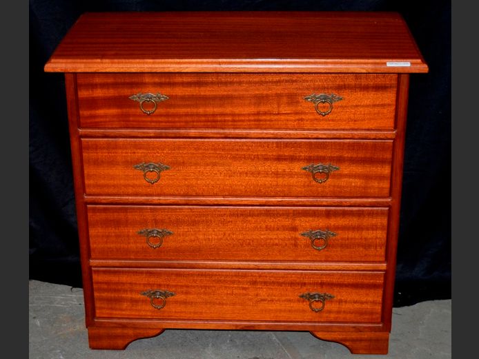 SAPELE MAHOGANY 4-DRAWER OVERSIZED PEDESTAL, 77 x 40 x 74cm