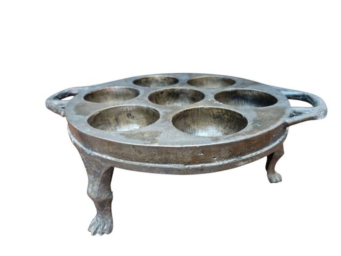 19th Century Dutch Brass Egg Skillet
