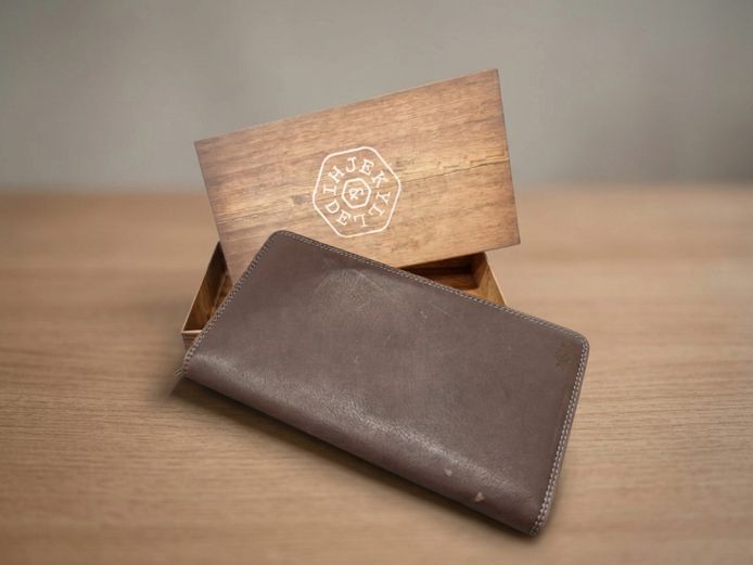 Jekyll & Hide Full-Grain Leather Zip-Around Travel Wallet with Original Box