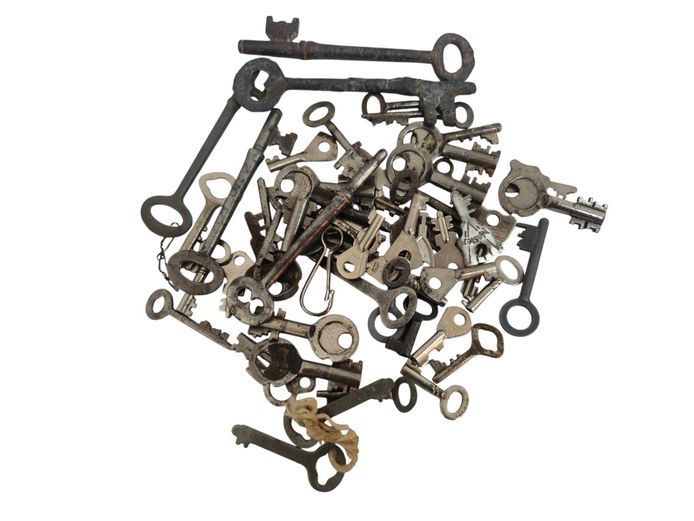 Assorted Vintage and Antique Skeleton Key Collection