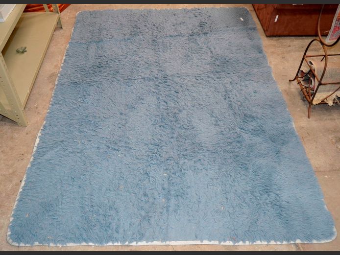 LOT OF 2:  BLUE & GREY SHAGGY CARPETS, 198 x 136cm