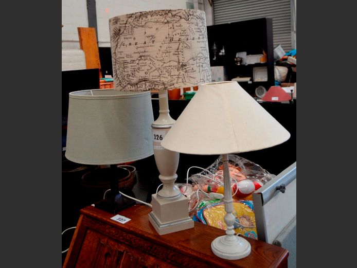 LOT OF 3: LAMPS WITH SHADES, 68cm, 48cm & 45cm High