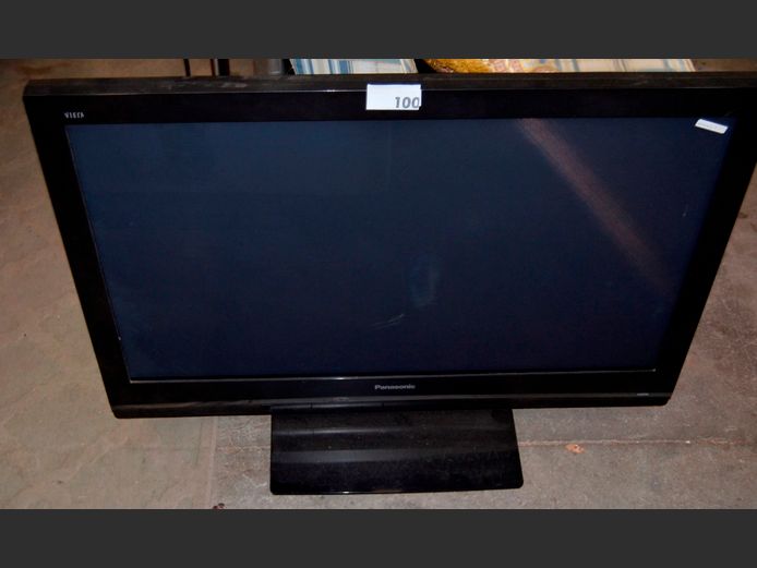 PANASONIC 42" PLASMA TV [Faulty] ### LICENCE PLEASE ###