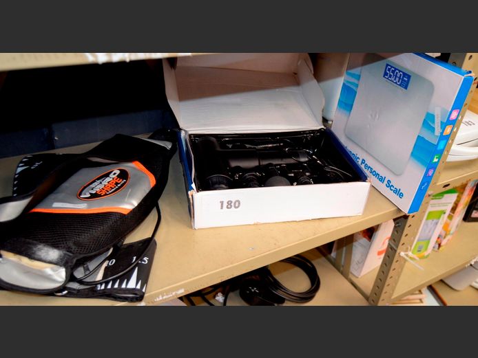 FACIAL MASSAGER, BATHROOM SCALE, etc [Untested]