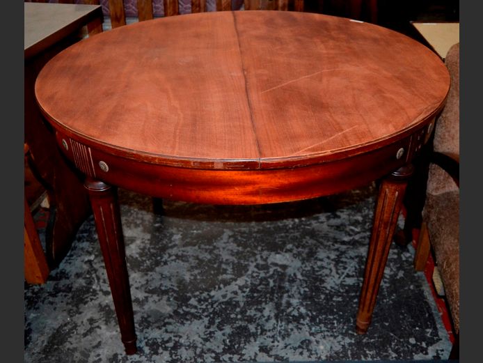 MAHOGANY CIRCULAR DRUM TOP BREAKFAST TABLE, 110cm Diameter x 75cm High