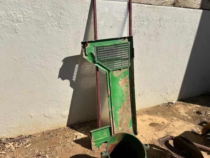 Canola skerm en bonnet