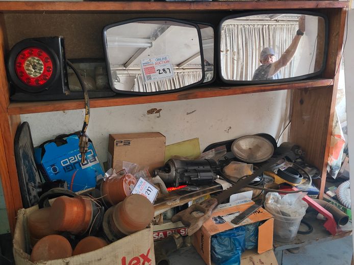 VARIOUS TRUCK PARTS, EMERGENCY LIGHTS AND STARTER