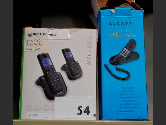 LOT: BELL CORDLESS PHONES & AN ALCATEL PHONE [Untested]
