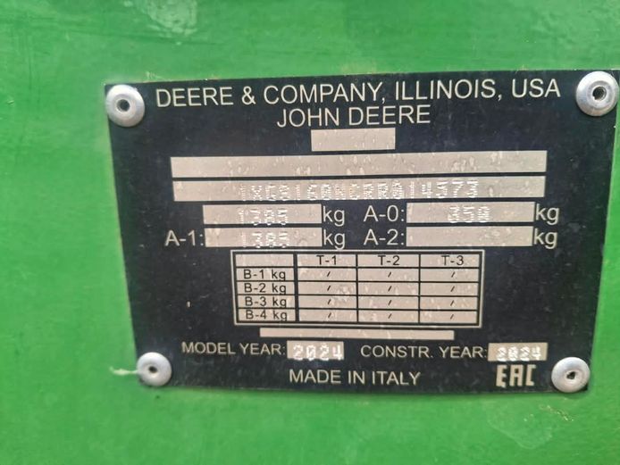 John Deere baalmasjien