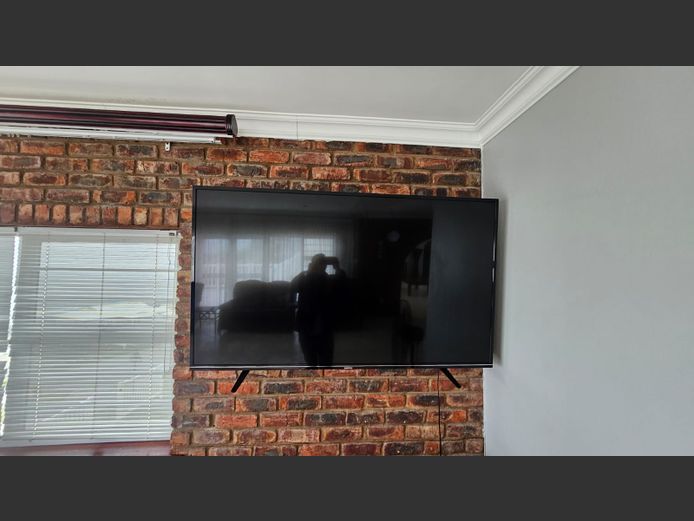65 inch Sinotech LED TV