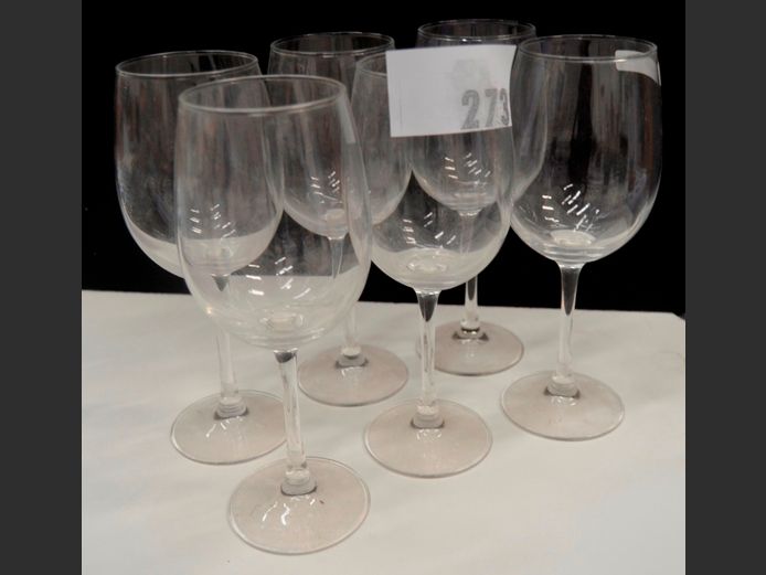 SET OF 6 WINE GLASSES
