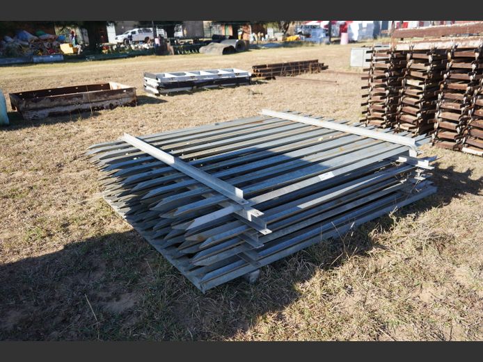 Galvanised Devilsfork Panele