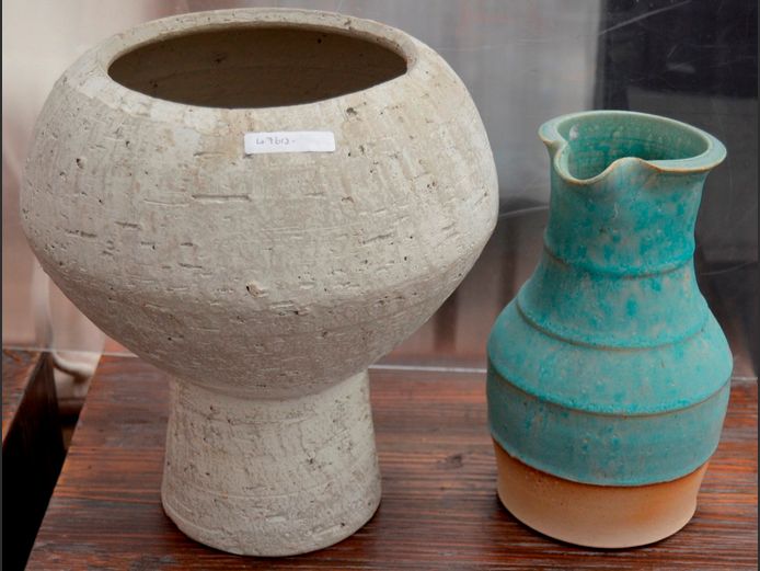 D & M CONCRETE PLANTER/VASE, 28cm Diameter x 30cm High, & A POTTERY JUG [Handle broken], 25cm High