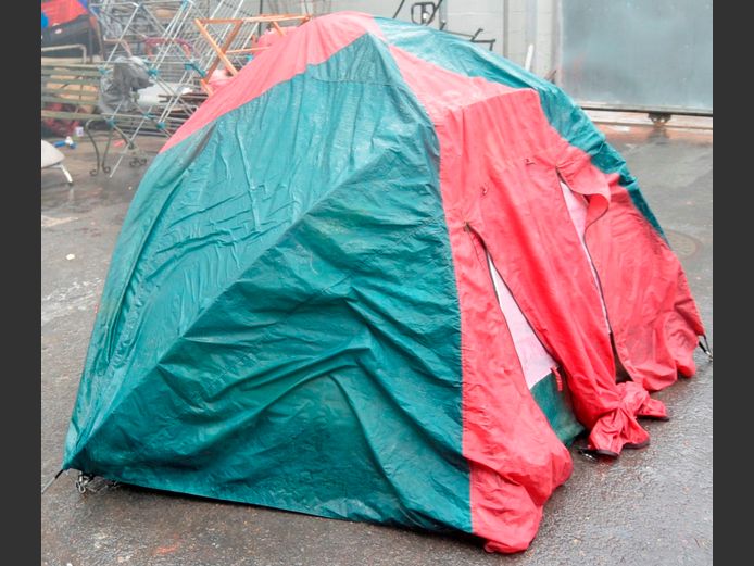 OUT & ABOUT 2-PERSON TENT [Some poles damaged]