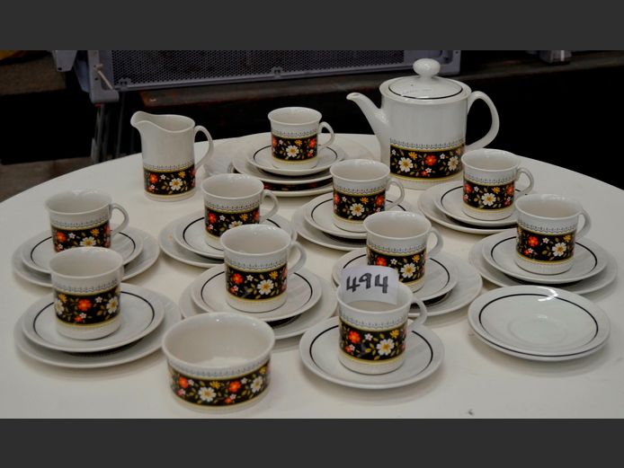 RIDGWAY IRONSTONE BLACK & WHITE FLORAL PATTERNED 36-PIECE PART DINNER SERVICE