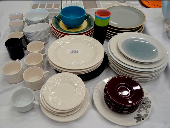 DINNER PLATES, SIDE PLATES, BOWLS, etc