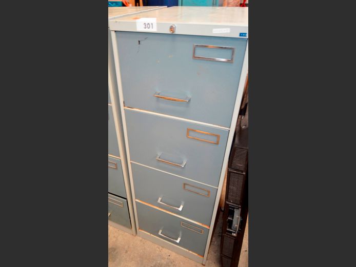 STEEL 4-DRAWER FILING CABINET, 63 x 46 x 132cm [Rust in places] [#: 422569314]
