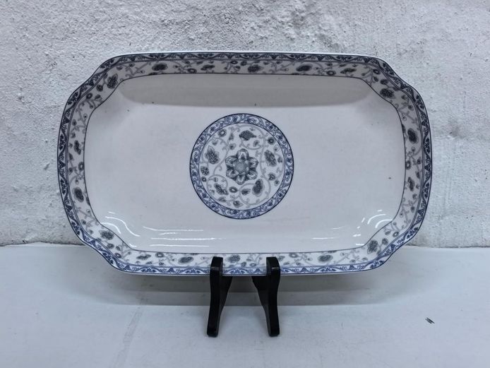 Chinese Underglaze Blue and White Porcelain Serving Platter