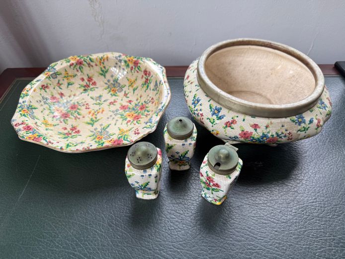 Royal Winton Set - Queen Anne - 5 Pieces 