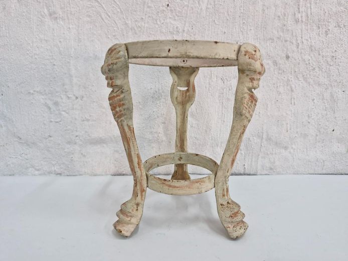 White Metal Plant Stand with Lion Mask Legs and Paw Feet
