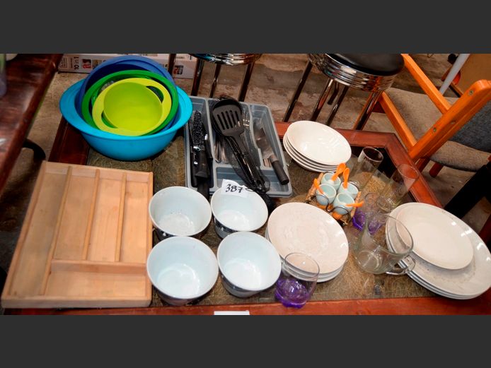 ROYALTY LINE KNIFE SET, KITCHEN UTENSILS, BOWLS, PLATES, etc