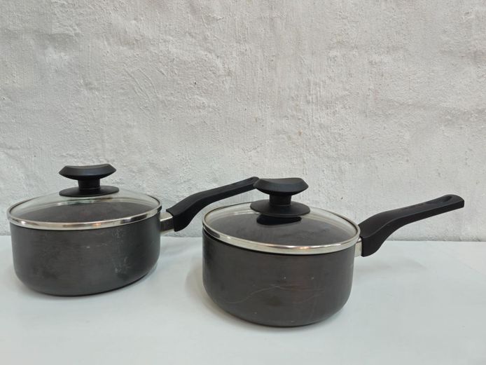 Set of Two Royal VKB Non-Stick Saucepans with Glass Lids