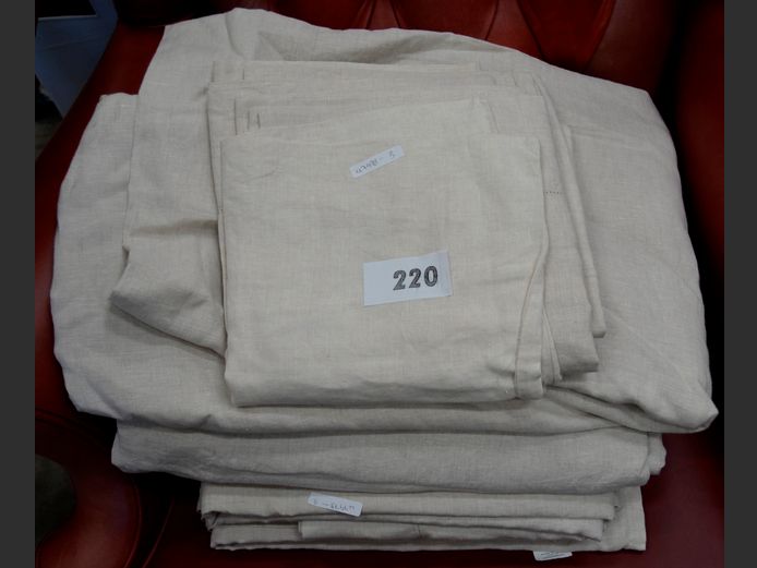 SET BEIGE KING SIZE DUVET COVERS, SHEETS, PILLOWCASES, etc