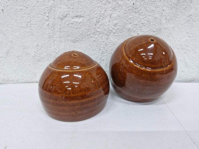 Pair of Vintage Ceramic Glazed Salt and Pepper Shakers