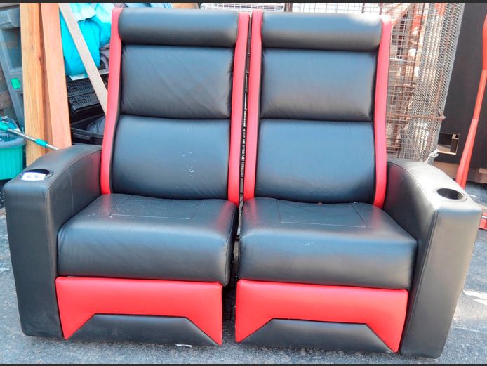 RED & BLACK LEATHER 2-SEATER ELECTRONIC GAMING CHAIR, 150 x 83cm [Switches on, untested further]