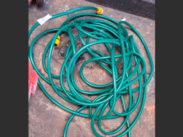 GREEN HOSEPIPE