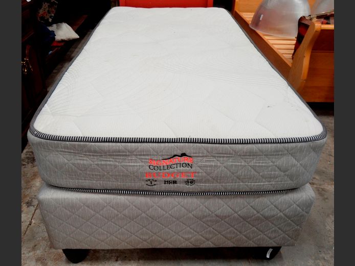 SIGNATURE SINGLE BED BASE & MATTRESS SET